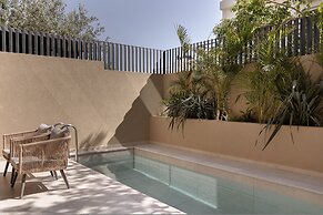 Moncasa Suites