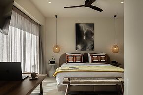 Moncasa Suites