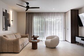 Moncasa Suites