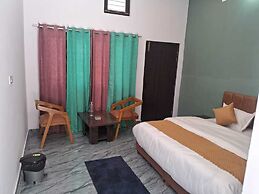 RAJJEET GUEST HOUSE