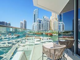 Lavish 2BR with Balcony-Full Marina View