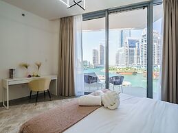 Lavish 2BR with Balcony-Full Marina View