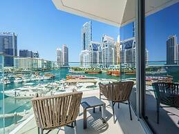 Lavish 2BR with Balcony-Full Marina View