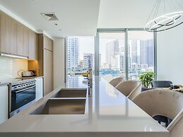 Lavish 2BR with Balcony-Full Marina View