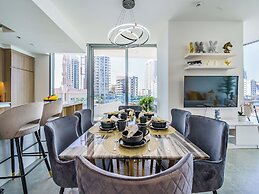 Lavish 2BR with Balcony-Full Marina View