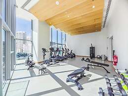 Lavish 2BR with Balcony-Full Marina View