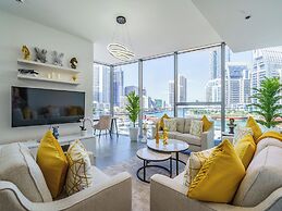 Lavish 2BR with Balcony-Full Marina View