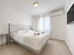 207 Le Maubourg in Cannes