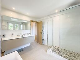 207 Le Maubourg in Cannes