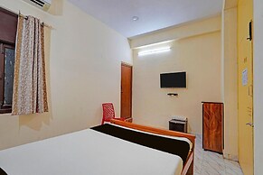 Classic With Twin Beddelmon Residency