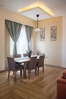 BELLEVIEW APARTMENTS