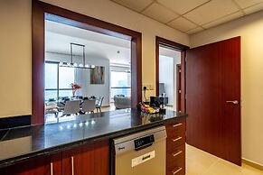 Spacious 2BR-Dubai Eye & Sea View -JBR