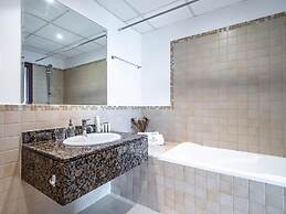 Spacious 2BR-Dubai Eye & Sea View -JBR