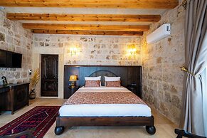 Aurelia Cave Cappadocia