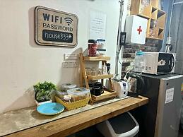 333 Mini House and Cafe