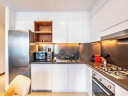 Vida Marina-1BR Retreat-Cityscape View