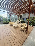 Executive Two Bedroom Neptune Lavington