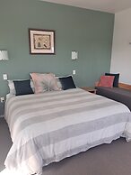 Headlands Hotel