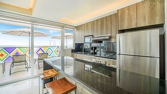 Torre Ku Rooftop Pool with Ocean Views