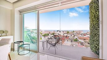 Torre Ku Rooftop Pool with Ocean Views