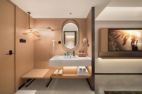 h Crystal Hotel  Xi'an West 2nd  Branch