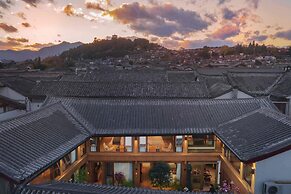 Suyintang Resort Courtyard
