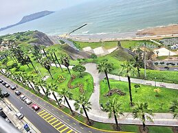 Miraflores Luxury Skytop Oceanview Apart