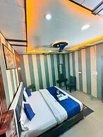 Hotel Saksham Palace