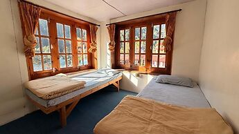 Phakding Camp One Lodge