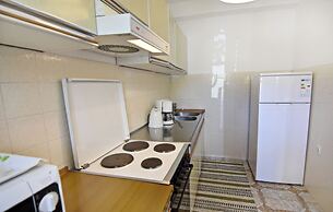 Spacious Flat With Terrace in Umag