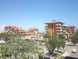 Bright Flat With Balcony-beahost