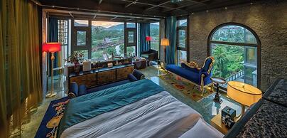 Sanya Yalong Bay