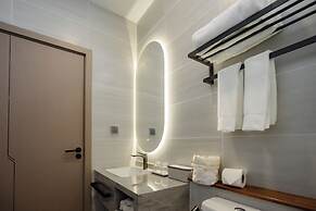 HippoTel Khaorang Phuket Town