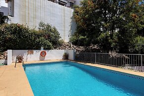 Spacious 4BR Townhouse - Rooftop Terrace
