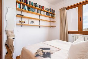 Spacious 4BR Townhouse - Rooftop Terrace