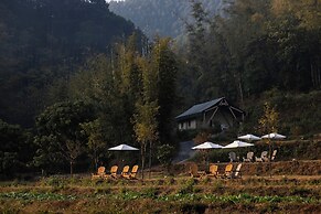 SINYE IN THE VALLEY