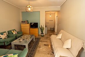 Cozy Apartment in Faliro