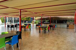 Casa Fora Beach Resort