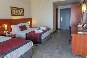 Casa Fora Beach Resort
