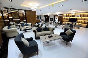 Grand Season Serviced Apartments