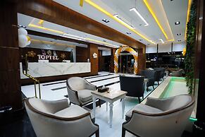 Grand Season Serviced Apartments