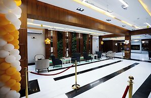 Grand Season Serviced Apartments