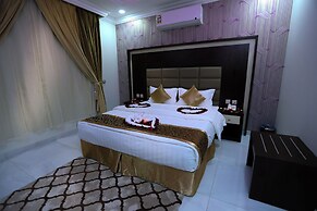Grand Season Serviced Apartments