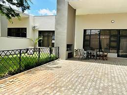 Longhorn Executive Apartment