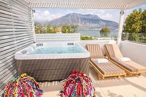 Panellinion Beachfront Suite With Private Jacuzzi