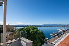 Panellinion Beachfront Suite With Private Jacuzzi