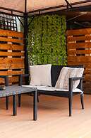 Urban Chic Apartment 1BR With Terrace View