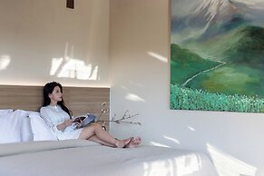 Lijiang Fog Gallery Hotel