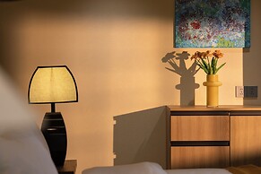 Lijiang Fog Gallery Hotel