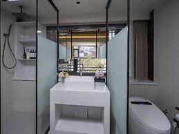 Lijiang Fog Gallery Hotel